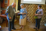 Oceněný Jan Květ s Helenou Illnerovou.  Foto J. Landergott, SSČ AV ČR