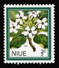 Nákaza parazitickou vřeckovýtrusnou houbou Stenellopsis fagraeae vede ke vzniku nekrózy na listech Fagraea berteroana z čeledi hořcovitých (Gentianaceae). Jihopacifický ostrov Niue 1969. Snímek z archivu A. Novákové