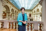 Předsedkyně Akademie věd České re­publiky prof. RNDr. Eva Zažímalová, CSc., v prostorách budovy AV ČR v Praze  na Národní třídě. Foto V. Vlk
