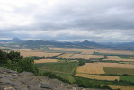 Úrodné Poohří a České středohoří v pohledu z hradu Házmburk. Foto M. Říha