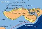 Výskyty endemických loděnek rodu Deltocymatoceras (šedě D. rugatum, bíle D. leiotropis) v rámci české křídové pánve, Saska a jižního Polska. Upraveno podle: J. Frank, M. Wilmsen a M. Košťák (2013)