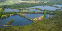 Nadějská rybniční soustava. Zleva v horní řadě Víra, Láska, Naděje, Rod, dole Dobrá vůle, Skutek a Strakatý. Foto J. Ševčík